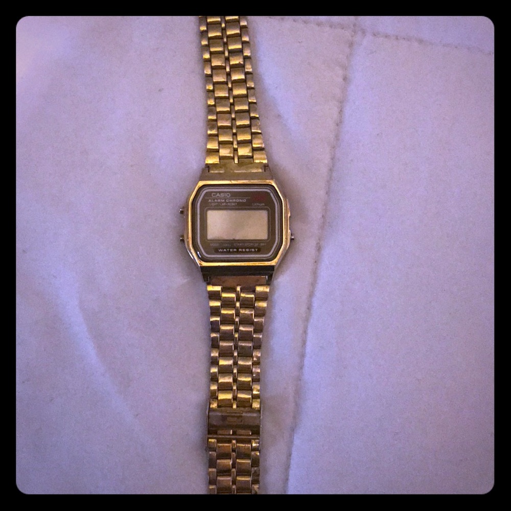 Used Casio Gold Vintage Watch